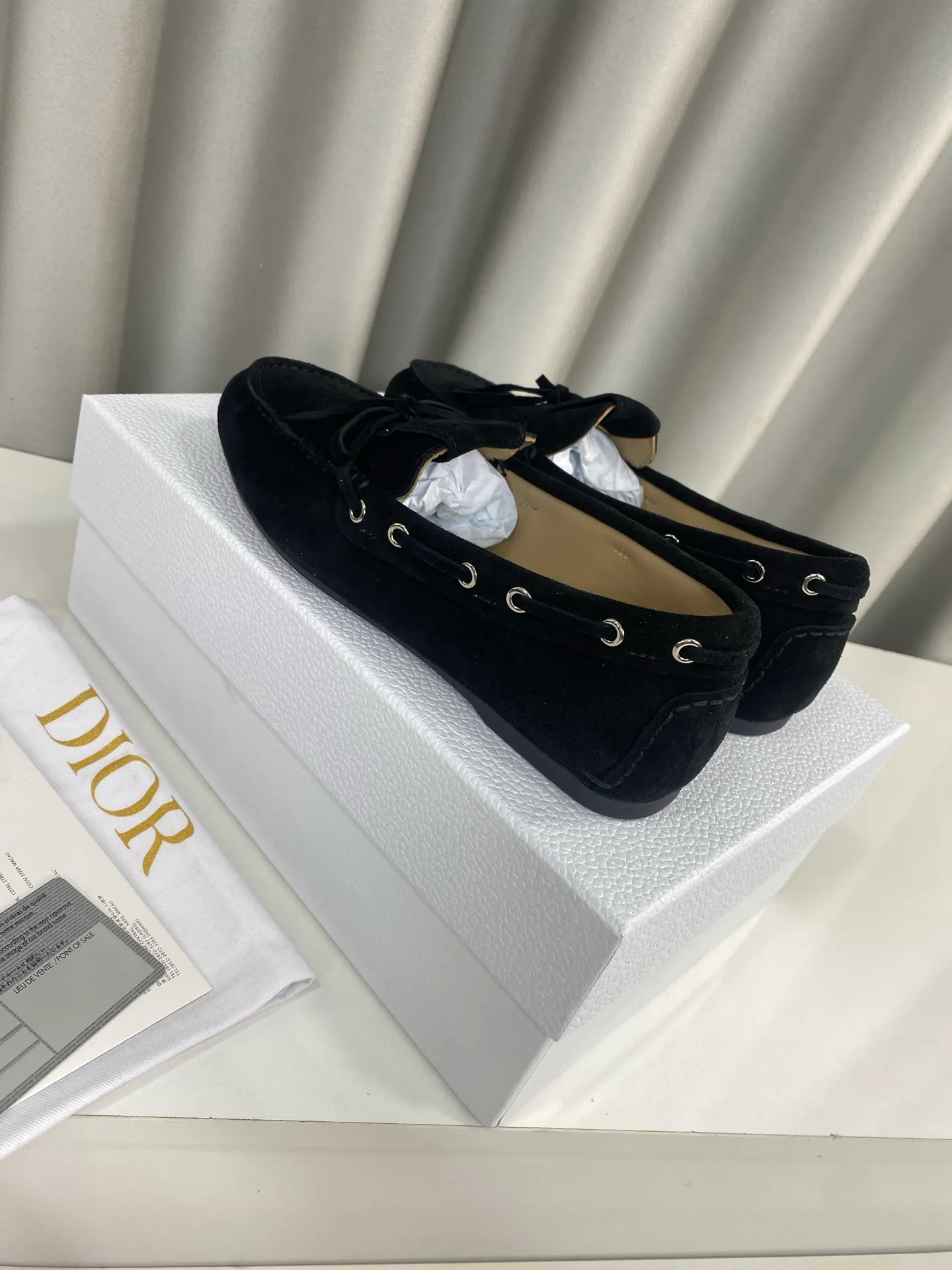 👟👟Ex-factory price 480👟👟 Women's shoes Women's clothing "Exclusive top version" DIOR Dior~25vs spring and summer popular casual flat loafer series... A shoe that does not conflict with shirts, simple partition design, a spring must-have, can be worn with any pants or skirt, very comfortable and beautiful on the feet... ❶Fabric: Original customized cow suede ❷Inner: Original customized sheepskin ❸Feet: sheepskin ❹Outsole: original molded wear-resistant rubber ❺Number of codes: 35-39 (40 customizations are non-refundable) ❻Packaging: Original full set of packaging ☀Color: 5 colors available simultaneously on the official website